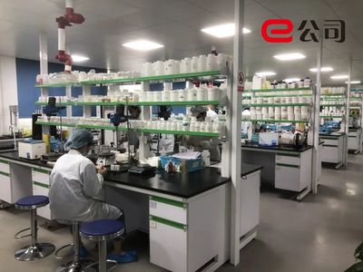 从代工到自主品牌 国产化妆品与通讯设备的双重崛起